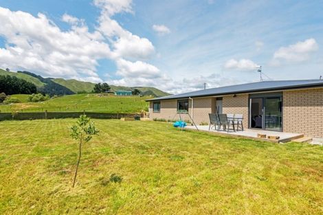 Photo of property in 149 Albert Road, Tokomaru, Palmerston North, 4474