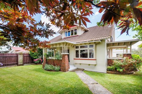 Photo of property in 247 College Street, West End, Palmerston North, 4412