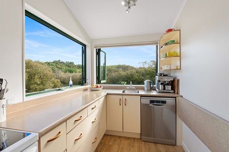 Photo of property in 847 Matapouri Road, Matapouri, Whangarei, 0173