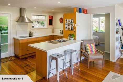 Photo of property in 26 Kiriwai Road, Paremata, Porirua, 5024