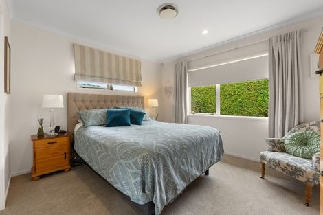 Photo of property in 9 Millstone Lane, Henderson, Auckland, 0612