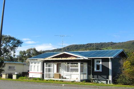 Photo of property in 19 Marsden Road, Greymouth, 7805