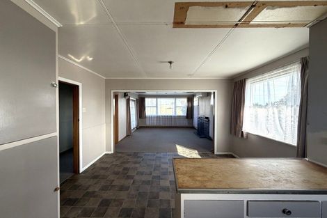 Photo of property in 6 Ranfurly Street, Waitara, 4320