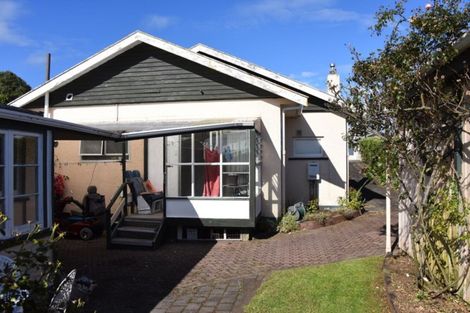 Photo of property in 19 Record Street, Fitzroy, New Plymouth, 4312