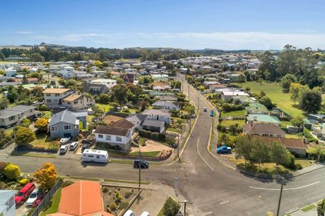 Photo of property in 1 Oxford Street, Holmes Hill, Oamaru, 9401