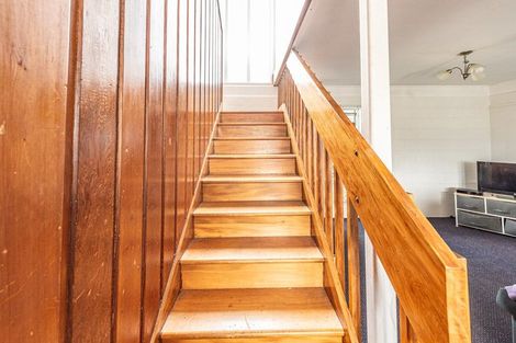 Photo of property in 1 Hurworth Place, College Estate, Whanganui, 4500