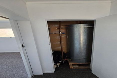 Photo of property in 10 Middlesex Place, Northland, Wellington, 6012