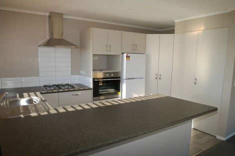 Photo of property in 11 Kebbell Drive, Waikanae, 5391