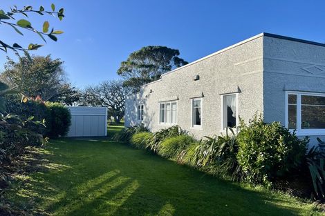 Photo of property in 2 Brassey Street, Waverley, 4510