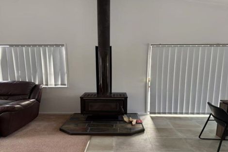 Photo of property in 18 Manuka Drive, Whangamata, 3691