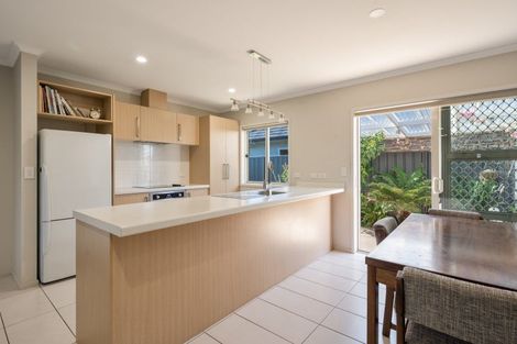 Photo of property in 66 Orotu Drive, Poraiti, Napier, 4112