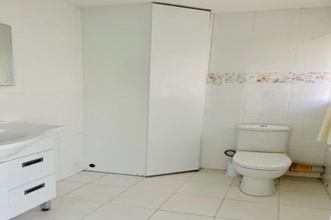 Photo of property in 31 Sequoia Place, Sunnynook, Auckland, 0620