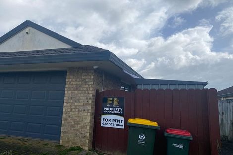 Photo of property in 10 Mullagh Place, East Tamaki Heights, Auckland, 2016