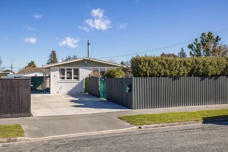Photo of property in 22 Paddington Street, Northcote, Christchurch, 8052