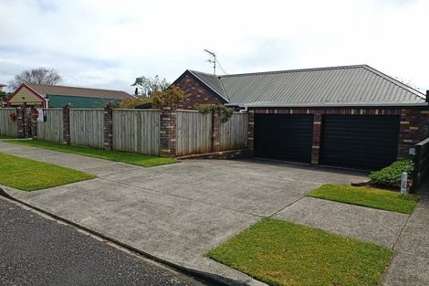 Photo of property in 3 Rennell Street, Frankleigh Park, New Plymouth, 4310