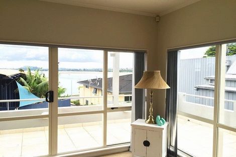 Photo of property in 2/59 The Parade, Bucklands Beach, Auckland, 2012