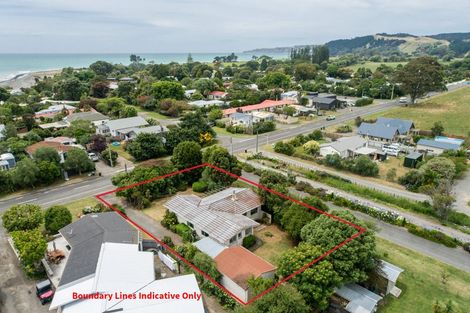 Photo of property in 332 Clifton Road, Te Awanga, 4102