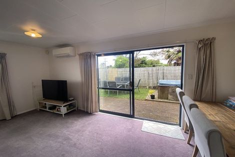 Photo of property in 1 Barry Street, Ferndale, New Plymouth, 4310