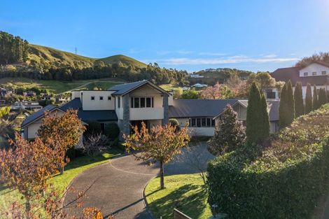 Photo of property in 12 Lakeview Terrace, Taradale, Napier, 4112