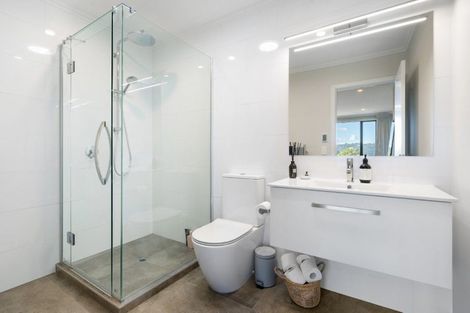 Photo of property in 26 Marine Parade, Hobsonville, Auckland, 0616