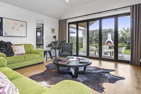 Photo of property in 119 Saint Kilda Road, Cambridge, 3434