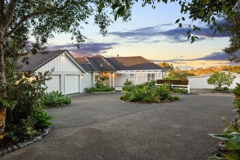 Photo of property in 490 Whitehills Road, Waitoki, Silverdale, 0994