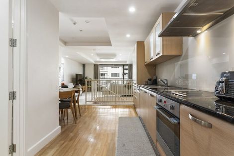 Photo of property in 24/11p Maunganui Road, Mount Maunganui, 3116