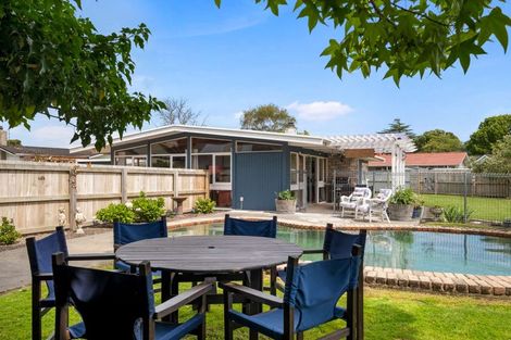 Photo of property in 111 Iranui Road, Inner Kaiti, Gisborne, 4010