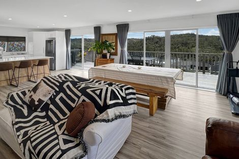 Photo of property in 3 Ringi Lane, Orewa, 0931