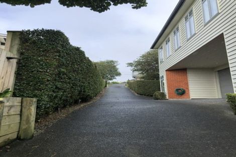 Photo of property in 118 Bleakhouse Road, Mellons Bay, Auckland, 2014