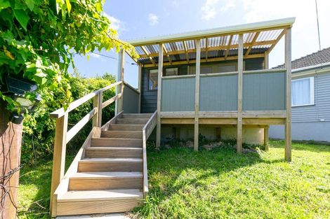 Photo of property in 16 Chester Road, Tawa, Wellington, 5028