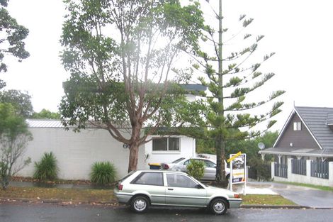 Photo of property in 60 Chelsea View Drive, Chatswood, Auckland, 0626