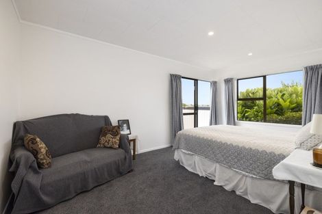 Photo of property in 1 Pamir Place, Welcome Bay, Tauranga, 3112