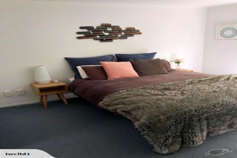 Photo of property in 12/3 Kelvin Grove, Te Aro, Wellington, 6011