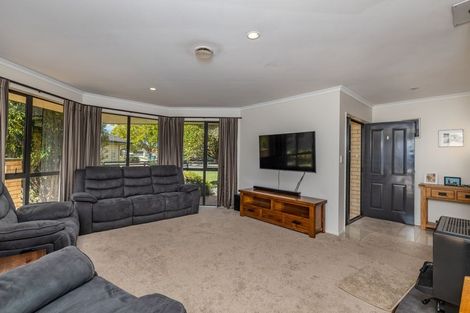 Photo of property in 14 Nautical Drive, Haruru, 0204