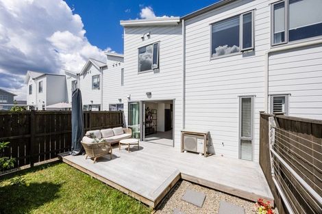 Photo of property in 7 Fairgray Lane, Red Beach, 0932