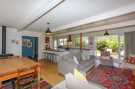 Photo of property in 119 Wairau Road, Oakura, 4314