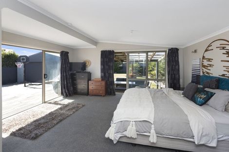 Photo of property in 11 Shearer Avenue, Papanui, Christchurch, 8052