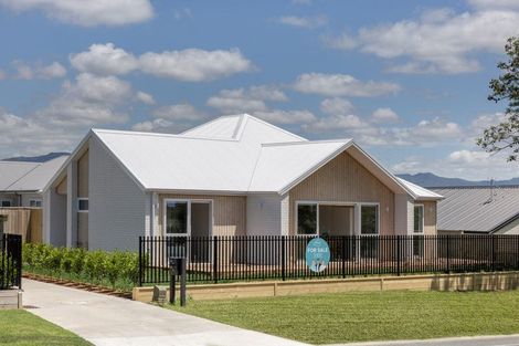 Photo of property in 13a Western Avenue, Omokoroa, 3114