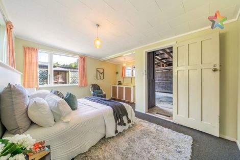 Photo of property in 224 Eastern Hutt Road, Stokes Valley, Lower Hutt, 5019