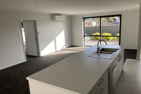 Photo of property in 7 Albatross Lane, Welcome Bay, Tauranga, 3112