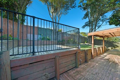 Photo of property in 2/46a Captain Scott Road, Glen Eden, Auckland, 0602