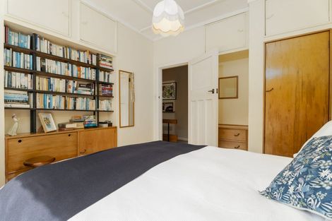 Photo of property in 18 Omar Street, Khandallah, Wellington, 6035