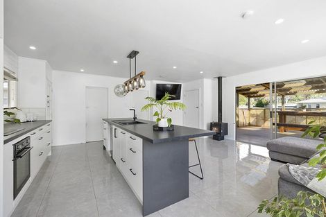 Photo of property in 1 Ross Place, Blagdon, New Plymouth, 4310