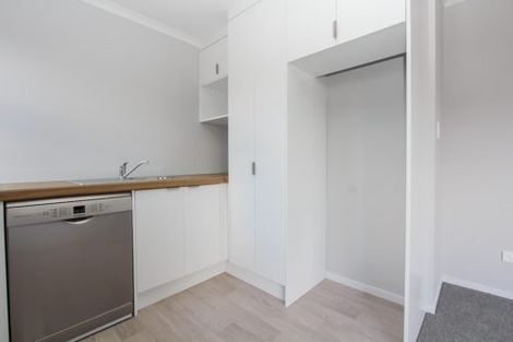 Photo of property in 4/3 Charlemont Street, Whitiora, Hamilton, 3200