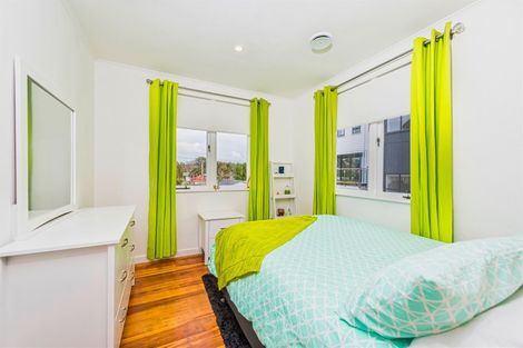Photo of property in 12 Adriatic Avenue, Henderson, Auckland, 0612