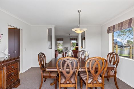 Photo of property in 23 Westview Place, Western Heights, Hamilton, 3200
