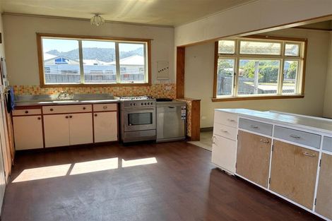 Photo of property in 18 Doyle Street, Blaketown, Greymouth, 7805