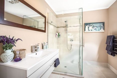 Photo of property in 4 Oldham Place, Browns Bay, Auckland, 0630