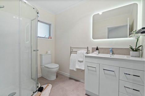 Photo of property in 4 Henley Road, Kaukapakapa, 0871